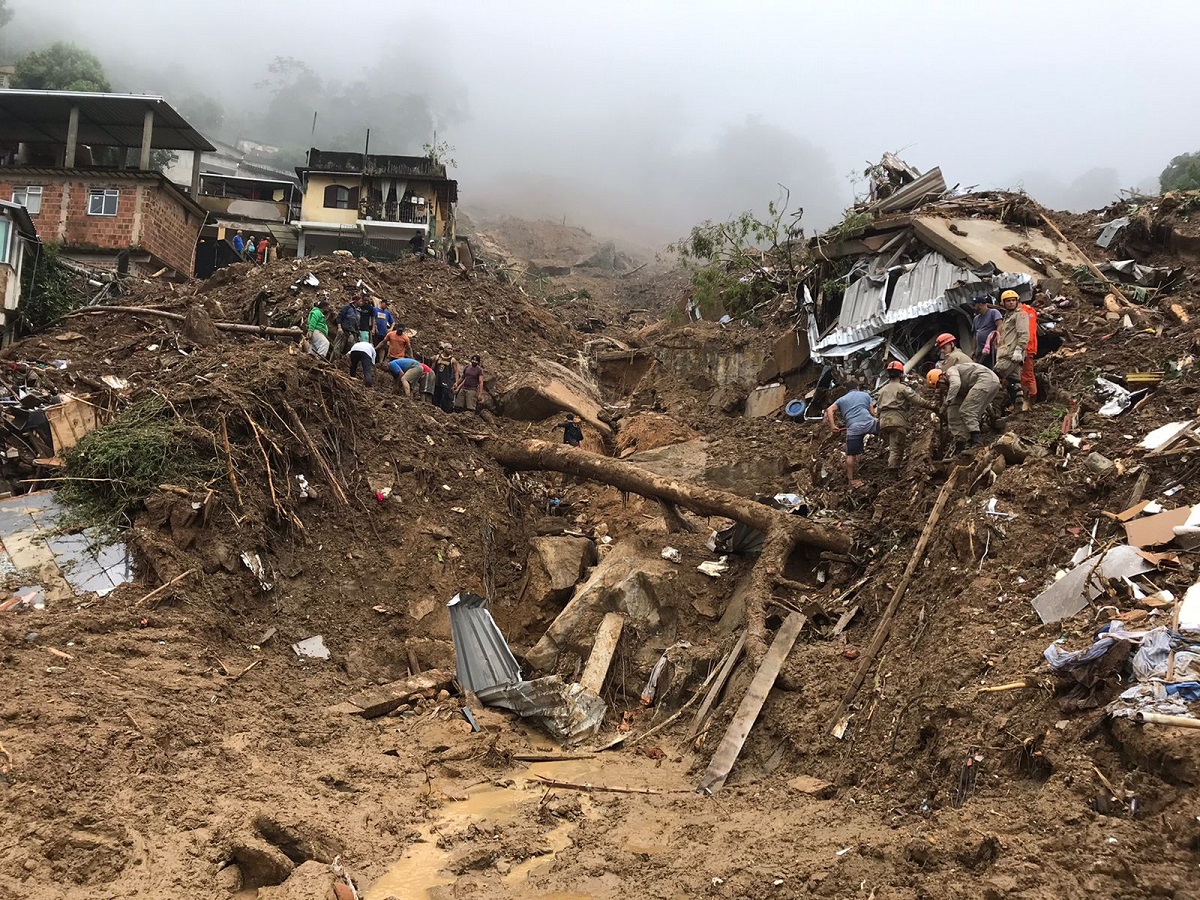 Temporal deixa centenas de mortos em Petrópolis